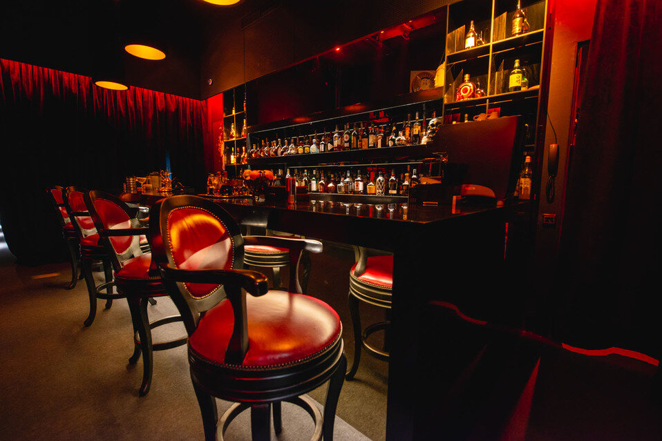 Проститутка Стриптиз-клуб Nuar  Проститутка Стриптиз-клуб Nuar